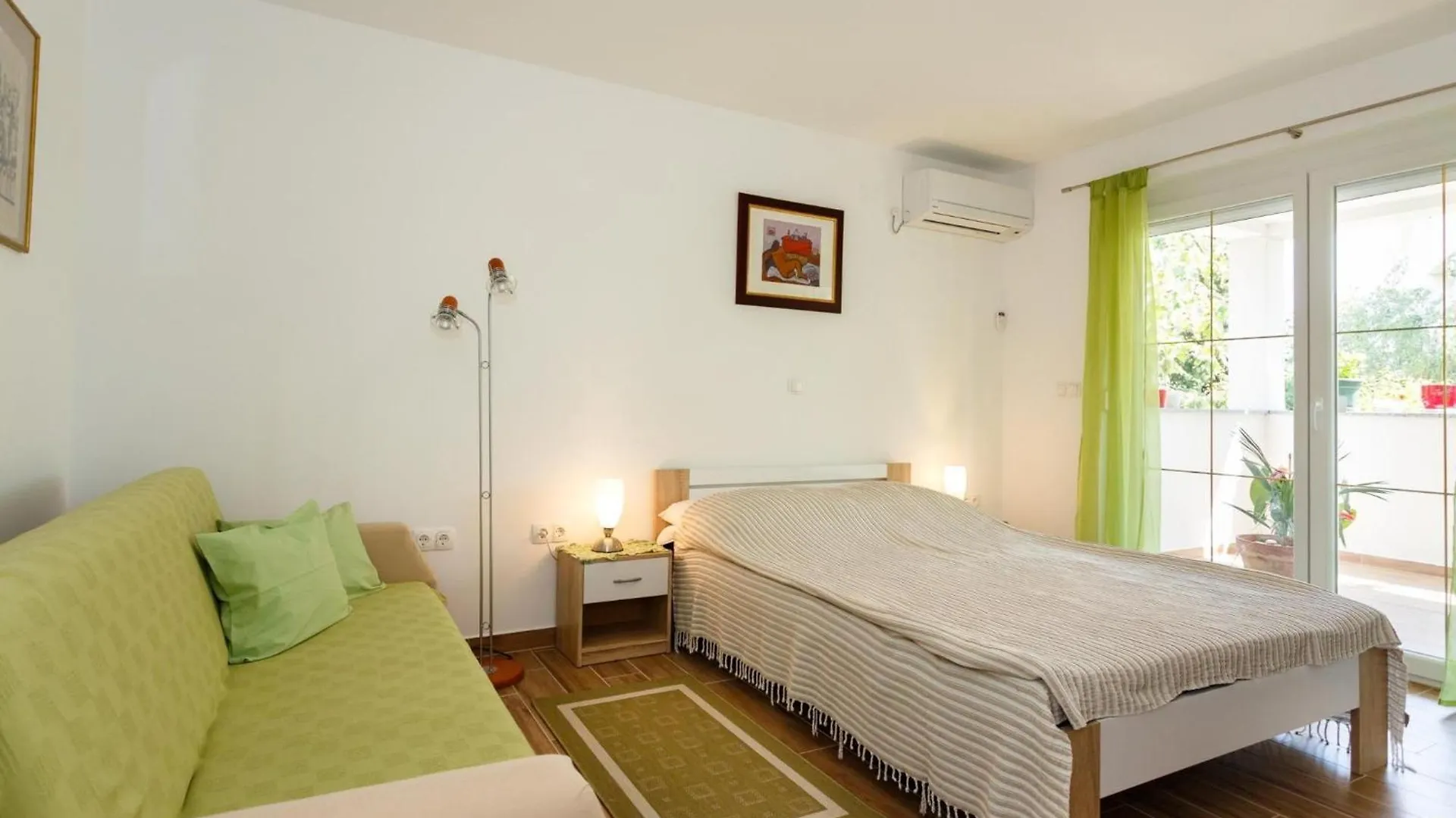 Cozy And Trendy Apartments Krk Krk Town